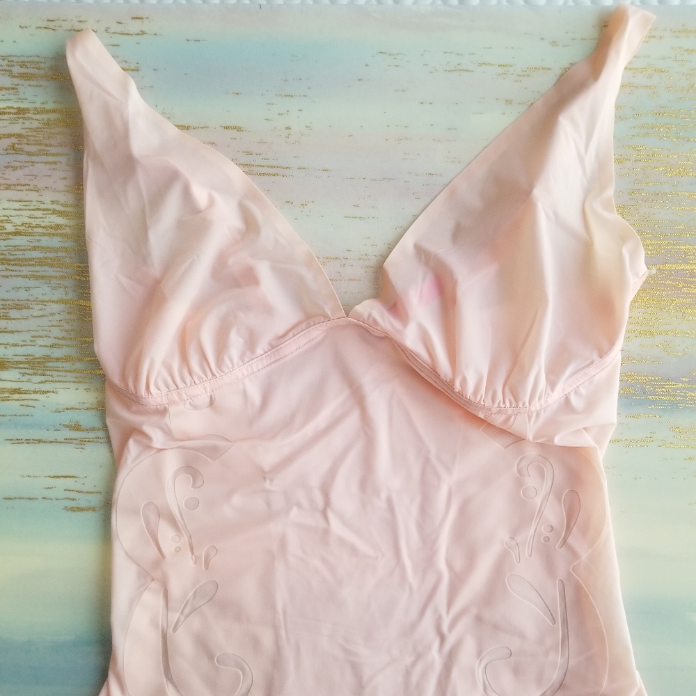 Spanx size Medium pink undergarment cami shaper